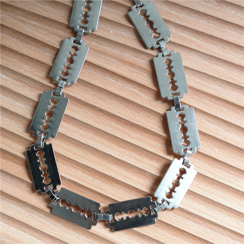 Creative handmade large blade pants chain - MERGE.DAY.1.FREESTYLE