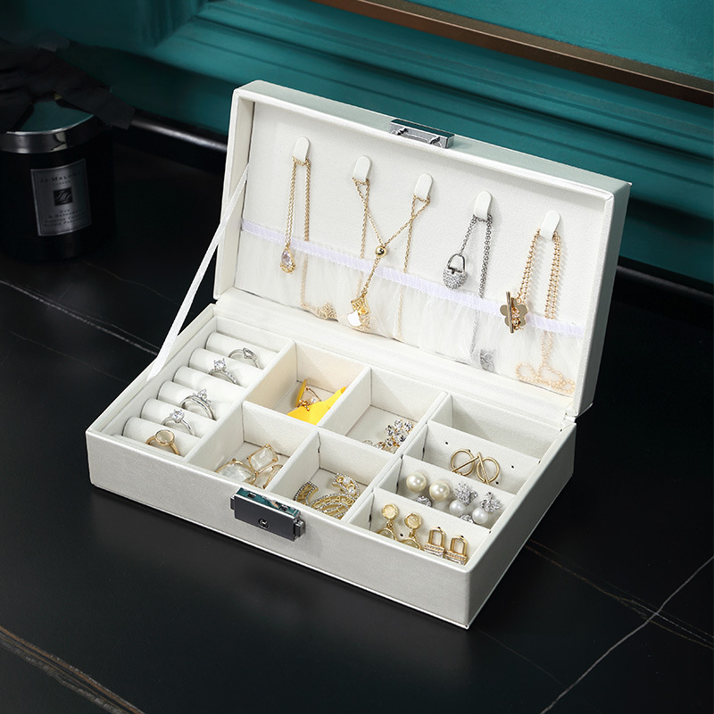 Storage rectangular lock jewelry storage box - MERGE.DAY.1.FREESTYLE