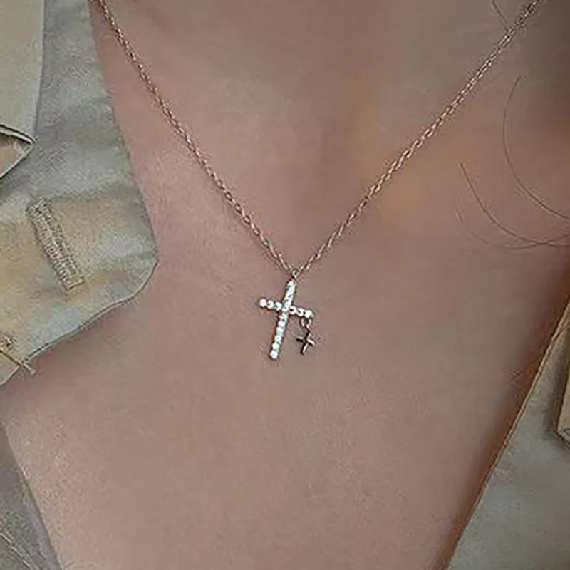 pearl cross necklace Pendant - MERGE.DAY.1.FREESTYLE