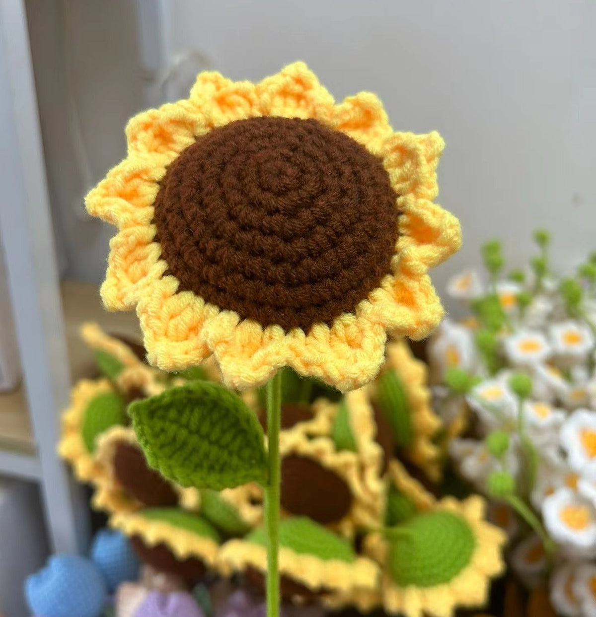 Sunflower hand-knitted flowers wool crocheted gift flower - MERGE.DAY.1.FREESTYLE