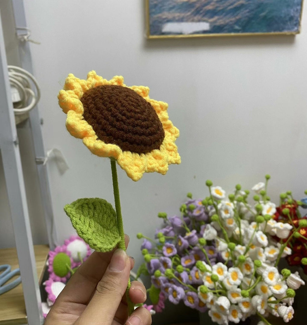 Sunflower hand-knitted flowers wool crocheted gift flower - MERGE.DAY.1.FREESTYLE