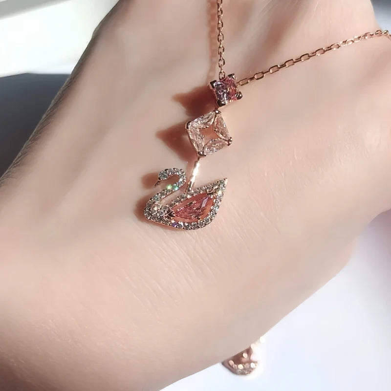 2024 fashion creative pink swan crystal necklace - MERGE.DAY.1.FREESTYLE