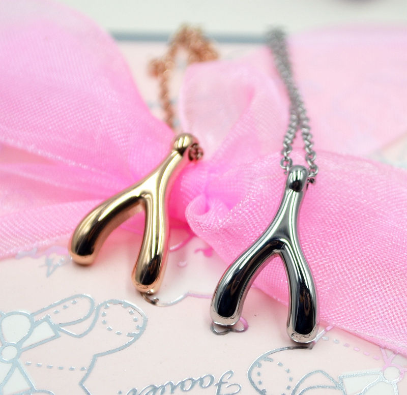 wishbone necklace - MERGE.DAY.1.FREESTYLE