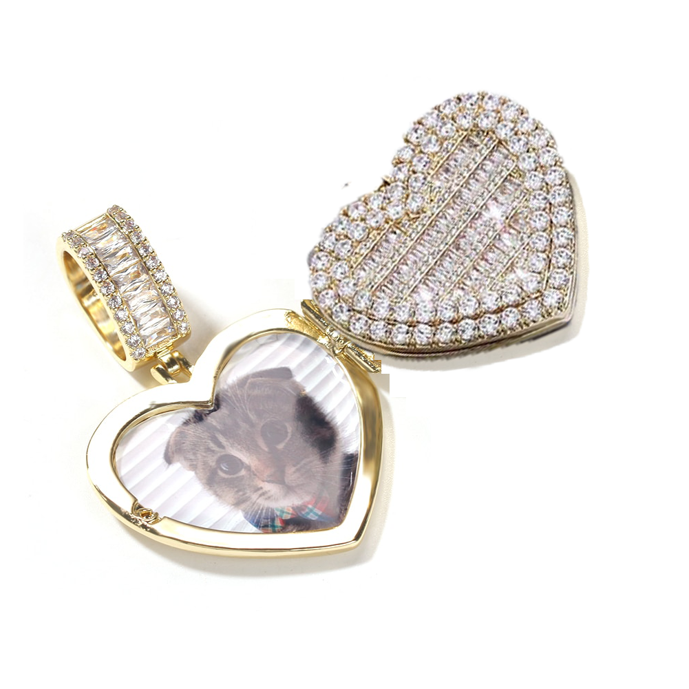 heart locket necklace - MERGE.DAY.1.FREESTYLE