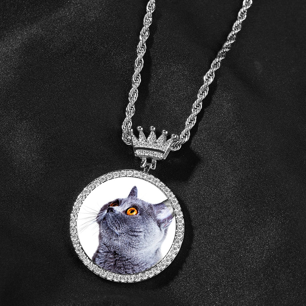 Crown Clasp Medallions Custom Photo Memory Round Pendant Engrave HipHop Jewlery - MERGE.DAY.1.FREESTYLE