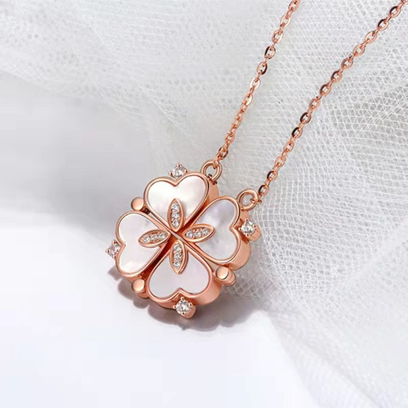 Fashion white mother-of-pearl folding four-leaf clover necklace - MERGE.DAY.1.FREESTYLE