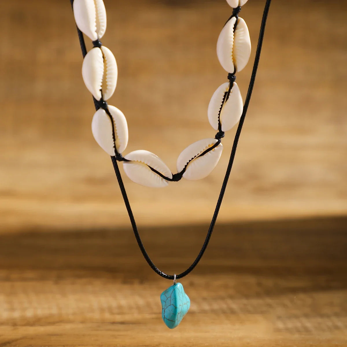 Summer Shell Choker With Stone Pendant Necklace - MERGE.DAY.1.FREESTYLE