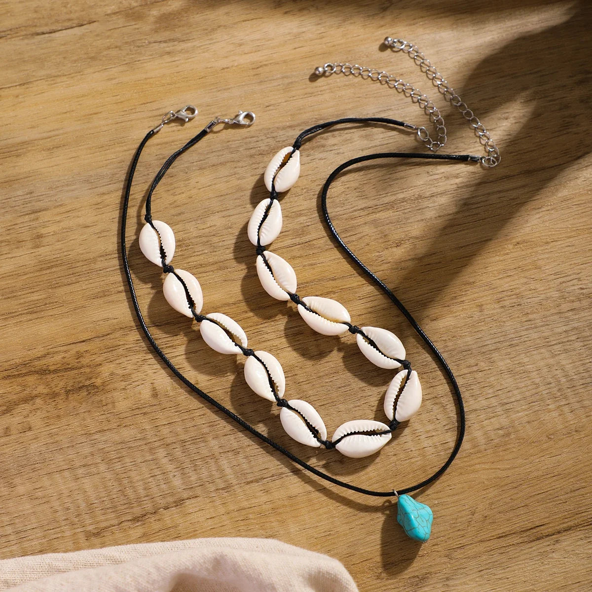 Summer Shell Choker With Stone Pendant Necklace - MERGE.DAY.1.FREESTYLE