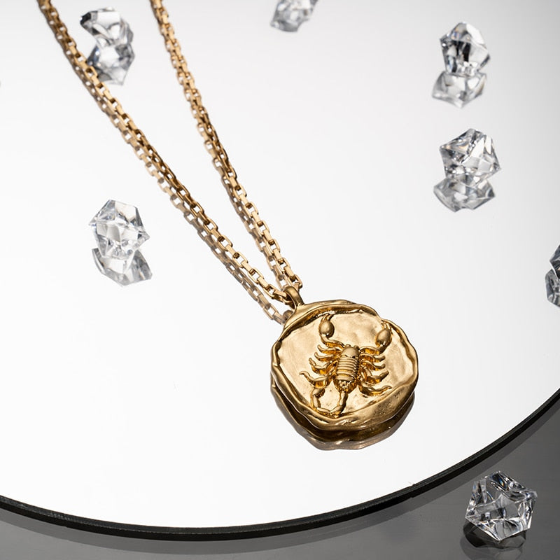 twelve zodiac signs necklace - MERGE.DAY.1.FREESTYLE