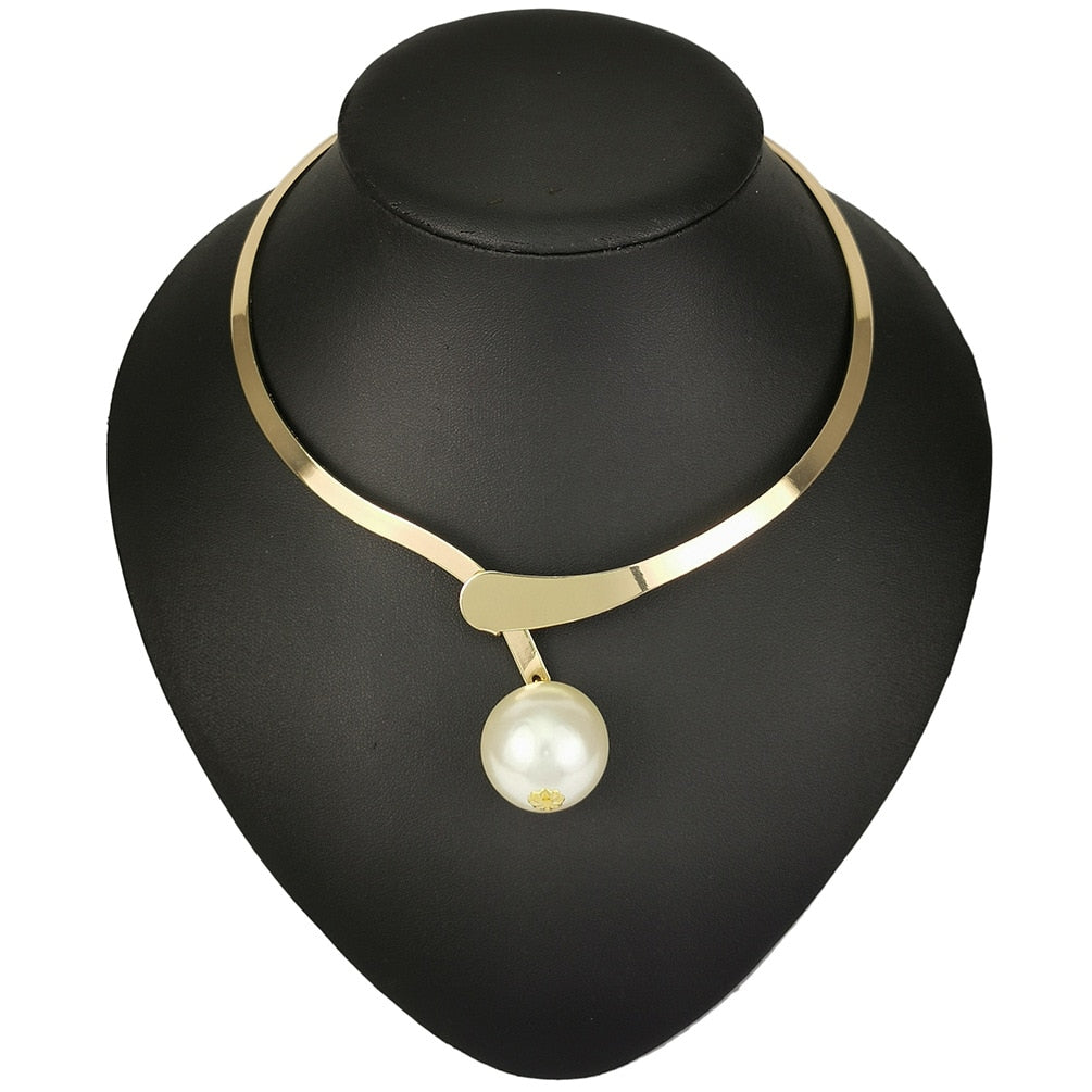 Water-wave Pearl Necklace For Women Charming Big Metal Geometric Statement Collar Necklace - MERGE.DAY.1.FREESTYLE