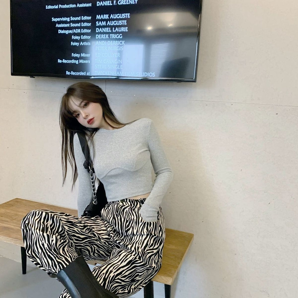 T-shirt Women Design Chest Type Crop Tops Aautumn New Skinny Long Sleeve - MERGE.DAY.1.FREESTYLE