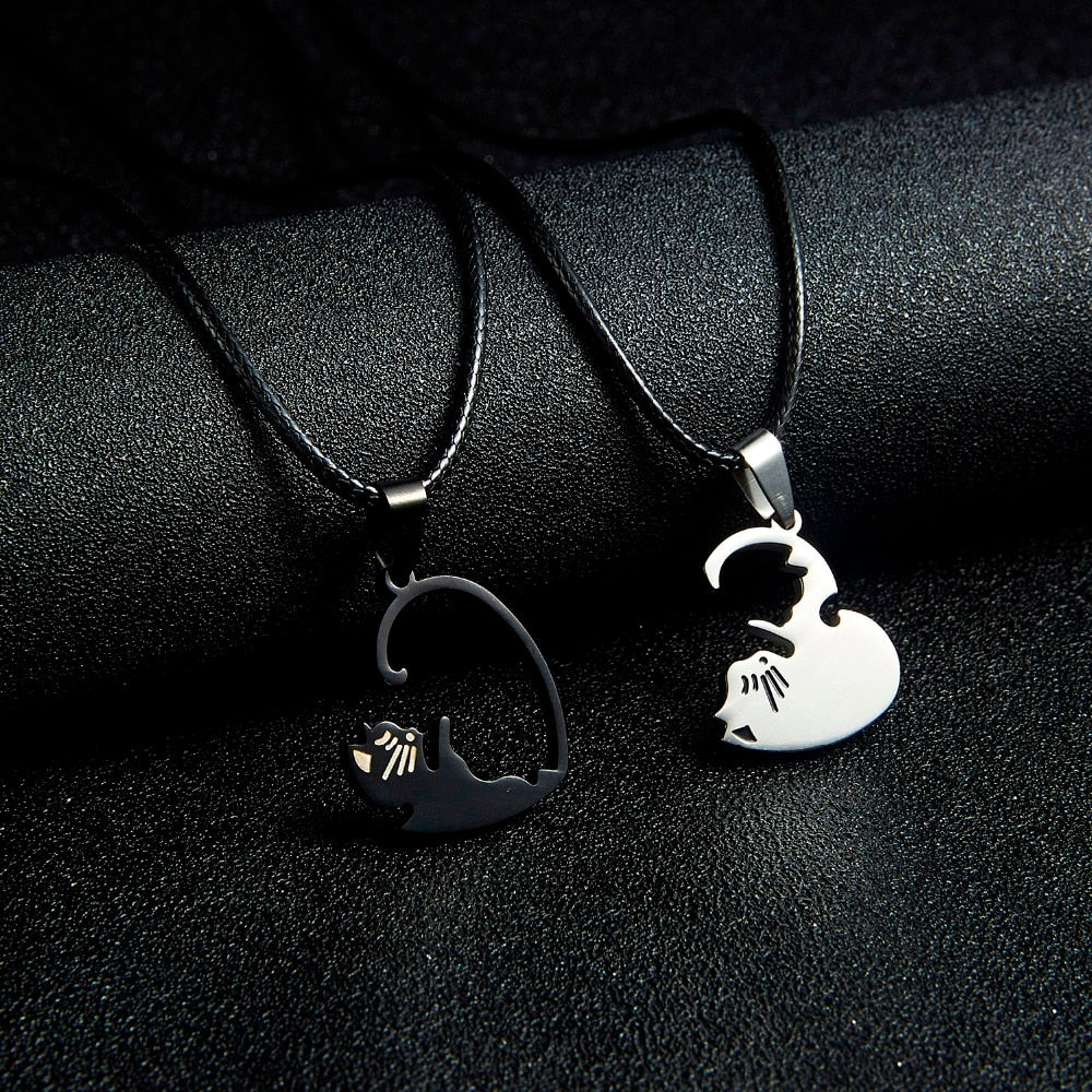 Black White Cat Stitching Necklace Friendship Heart Shape Gold White Cat Cute Couple Jewelry - MERGE.DAY.1.FREESTYLE