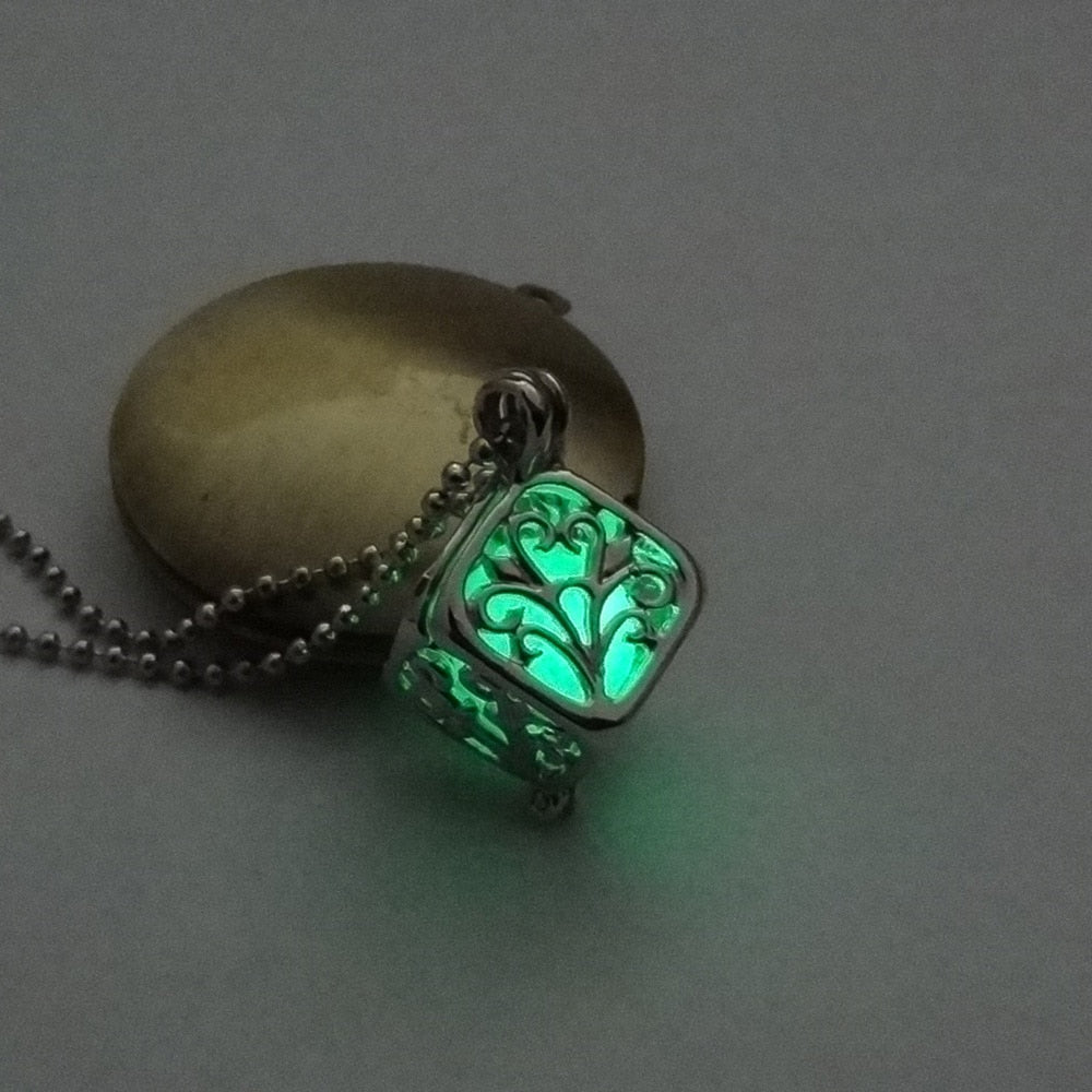 Hollow Luminous Stone Gem Charm Jewelry Pendant Necklace Gifts - MERGE.DAY.1.FREESTYLE