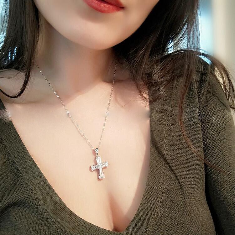 Luxury Women White Crystal Pendant Necklace Charm Silver Color Chain Necklace - MERGE.DAY.1.FREESTYLE