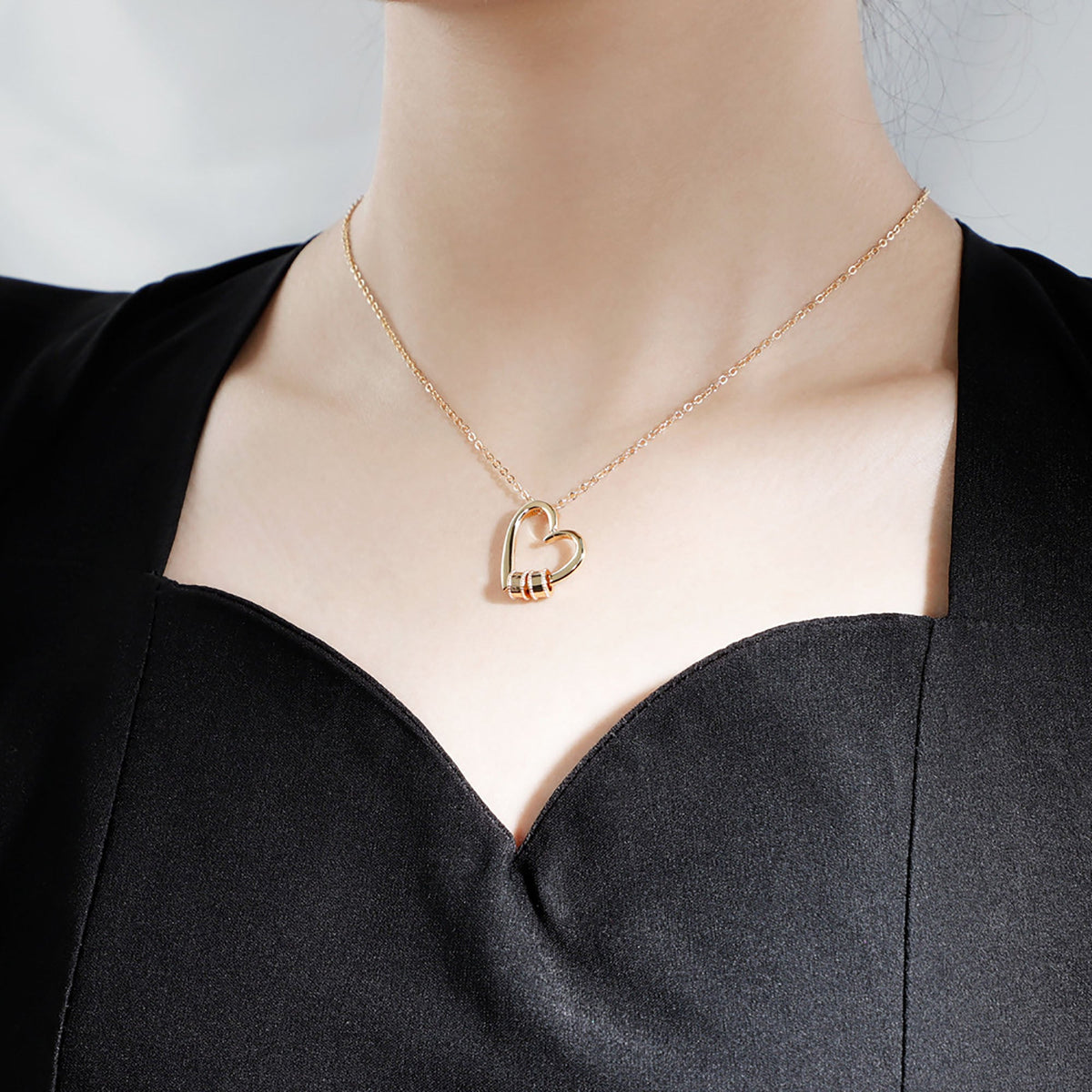 Personalized Heart-shaped Charming Gifts Pendant Jewelry With 1-3 Beads Engraved Name - MERGE.DAY.1.FREESTYLE