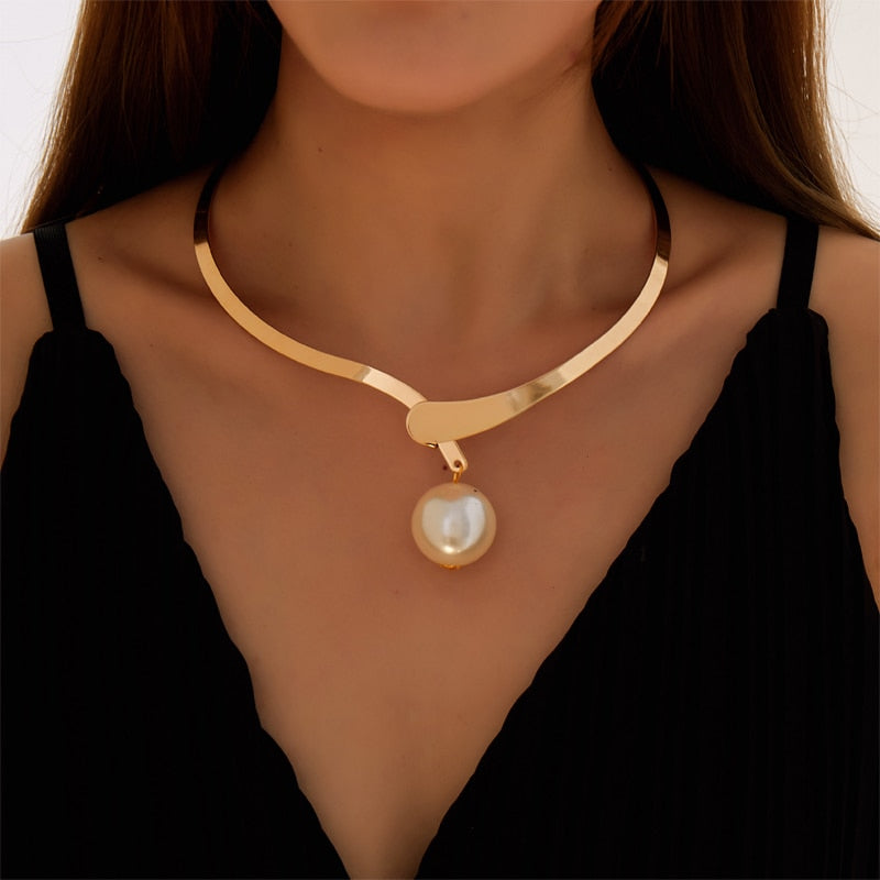 Water-wave Pearl Necklace For Women Charming Big Metal Geometric Statement Collar Necklace - MERGE.DAY.1.FREESTYLE