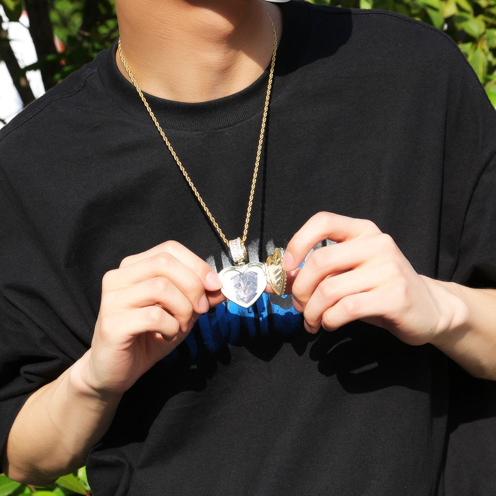 heart locket necklace - MERGE.DAY.1.FREESTYLE