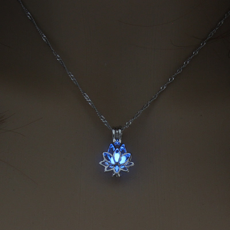 Hollow Luminous Stone Gem Charm Jewelry Pendant Necklace Gifts - MERGE.DAY.1.FREESTYLE
