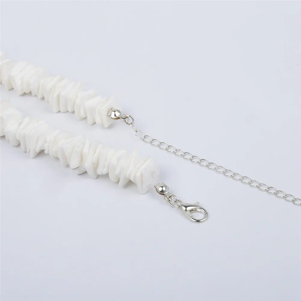 Bohemian Hawaii Puka White Clam Chips Shell Necklace - MERGE.DAY.1.FREESTYLE