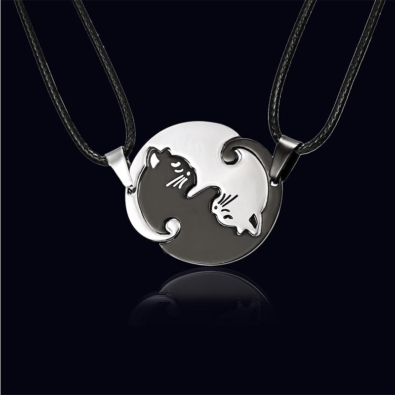 Black White Cat Stitching Necklace Friendship Heart Shape Gold White Cat Cute Couple Jewelry - MERGE.DAY.1.FREESTYLE