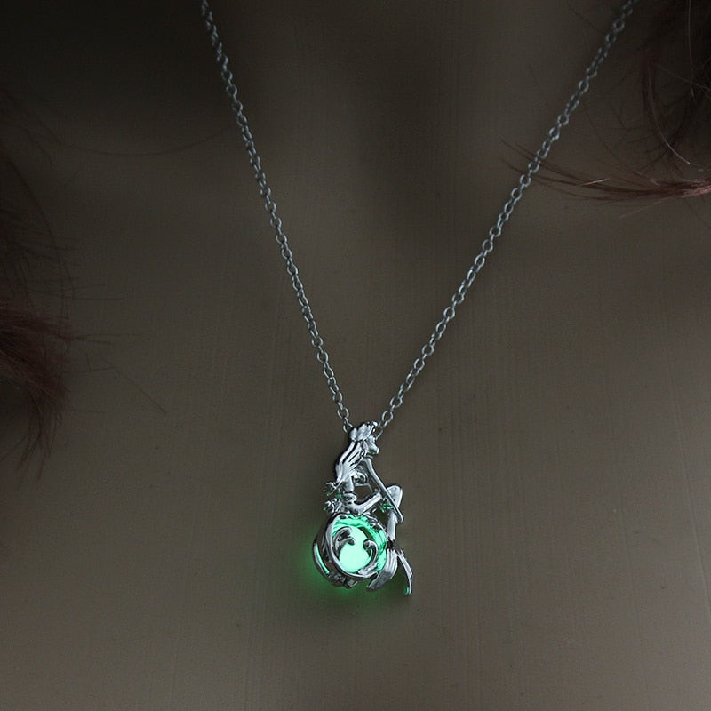 Hollow Luminous Stone Gem Charm Jewelry Pendant Necklace Gifts - MERGE.DAY.1.FREESTYLE