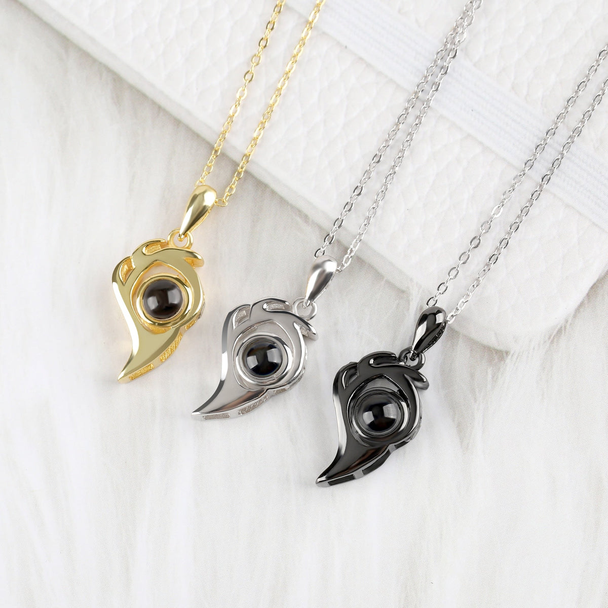 Flame Heart Shaped Custom Photo Projection Couples Necklaces - MERGE.DAY.1.FREESTYLE