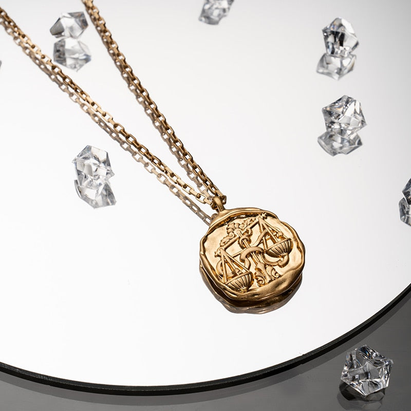 twelve zodiac signs necklace - MERGE.DAY.1.FREESTYLE