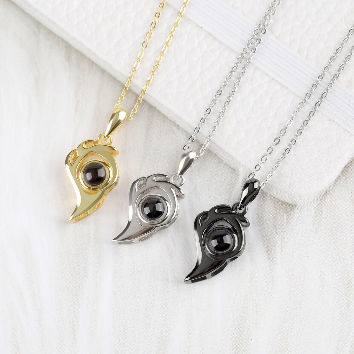 Flame Heart Shaped Custom Photo Projection Couples Necklaces - MERGE.DAY.1.FREESTYLE