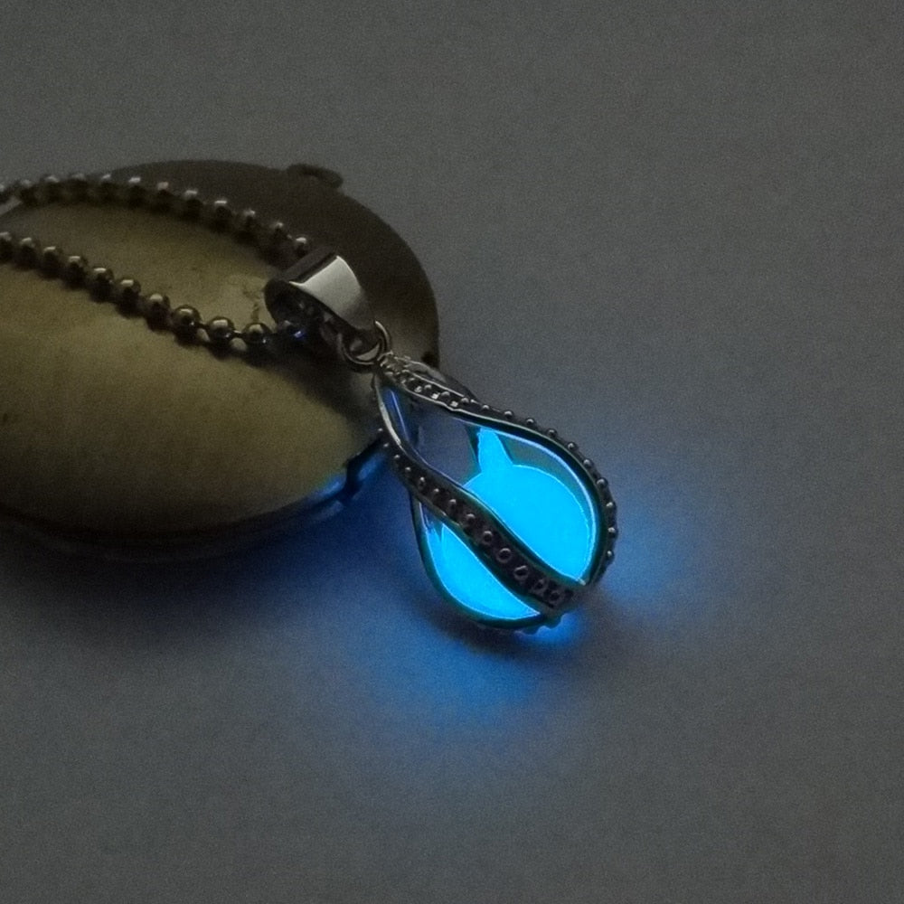 Hollow Luminous Stone Gem Charm Jewelry Pendant Necklace Gifts - MERGE.DAY.1.FREESTYLE