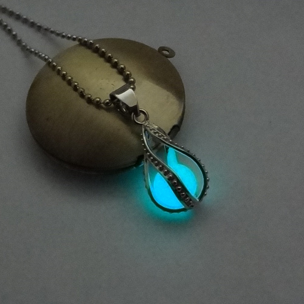 Hollow Luminous Stone Gem Charm Jewelry Pendant Necklace Gifts - MERGE.DAY.1.FREESTYLE