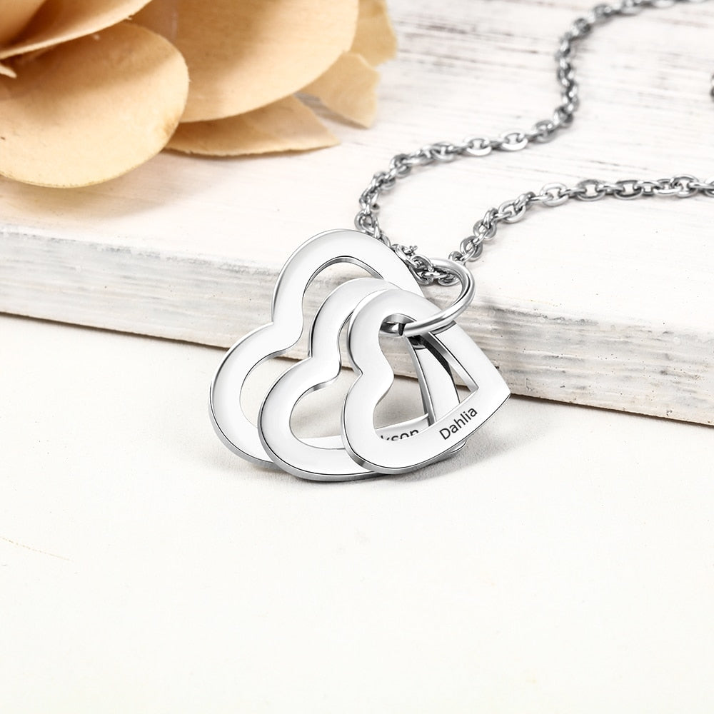 Personalized Family Necklace with 2-4 Names Heart Engraved Necklace - MERGE.DAY.1.FREESTYLE