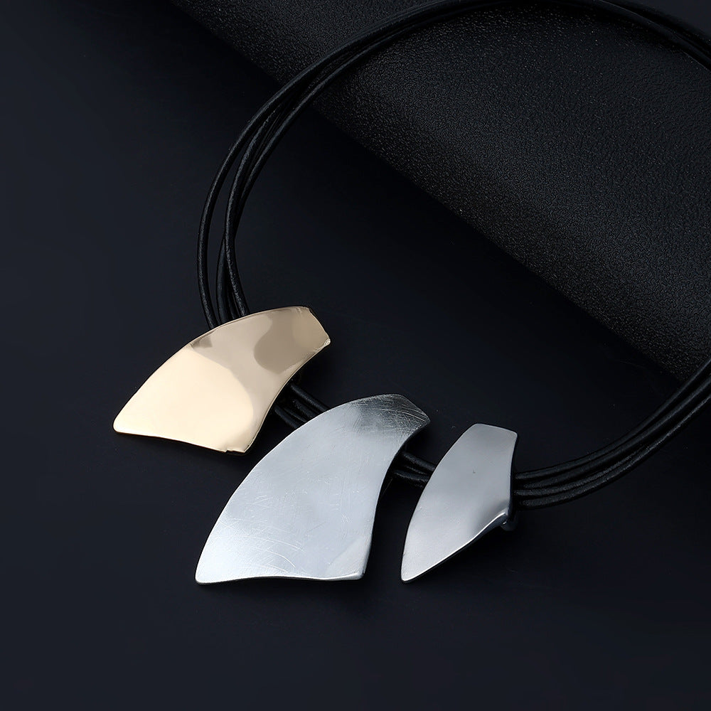 thnic Multi-Layer Clavicle Necklace - MERGE.DAY.1.FREESTYLE