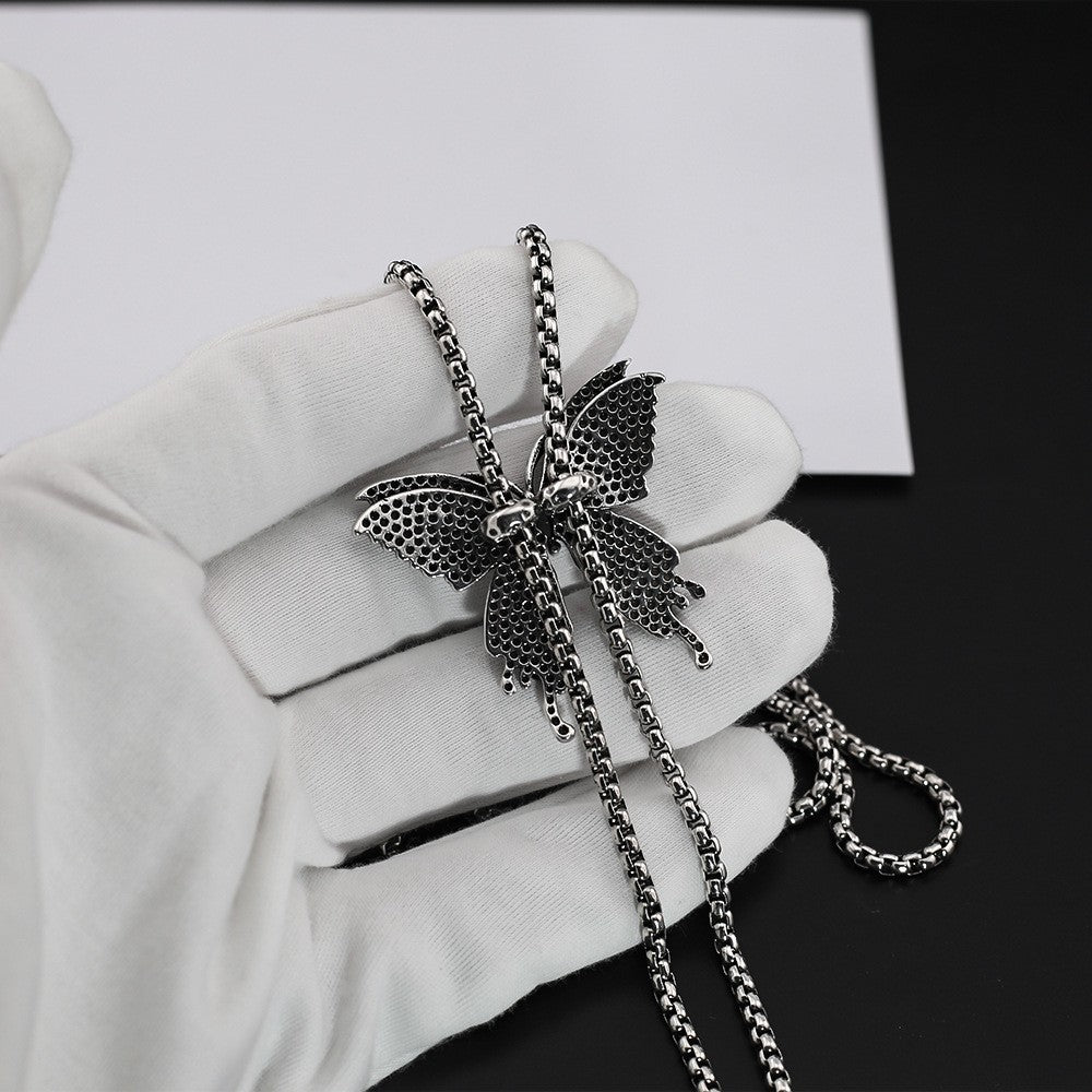 Retro diamond butterfly necklace - MERGE.DAY.1.FREESTYLE