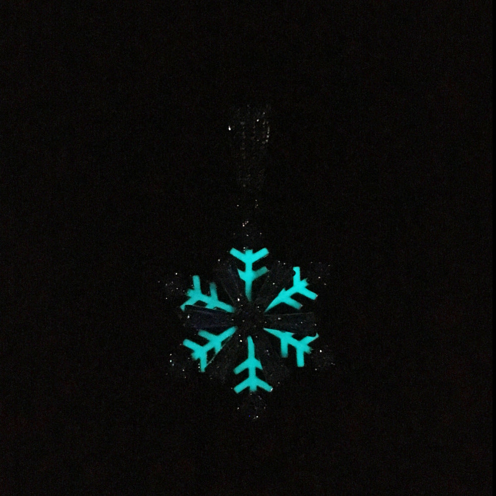 Winter rotating snowflake luminous oil drop pendant - MERGE.DAY.1.FREESTYLE