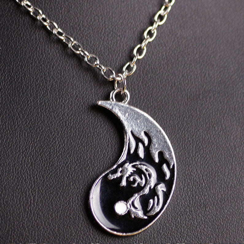 yin and yang necklace - MERGE.DAY.1.FREESTYLE