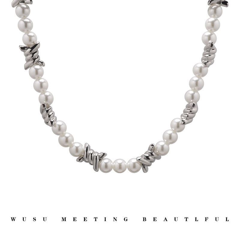 Thorn thick pearl necklace - MERGE.DAY.1.FREESTYLE
