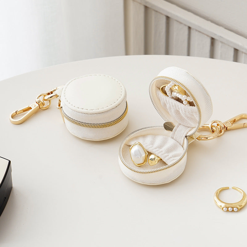 Mini pendant jewelry box for travel - MERGE.DAY.1.FREESTYLE