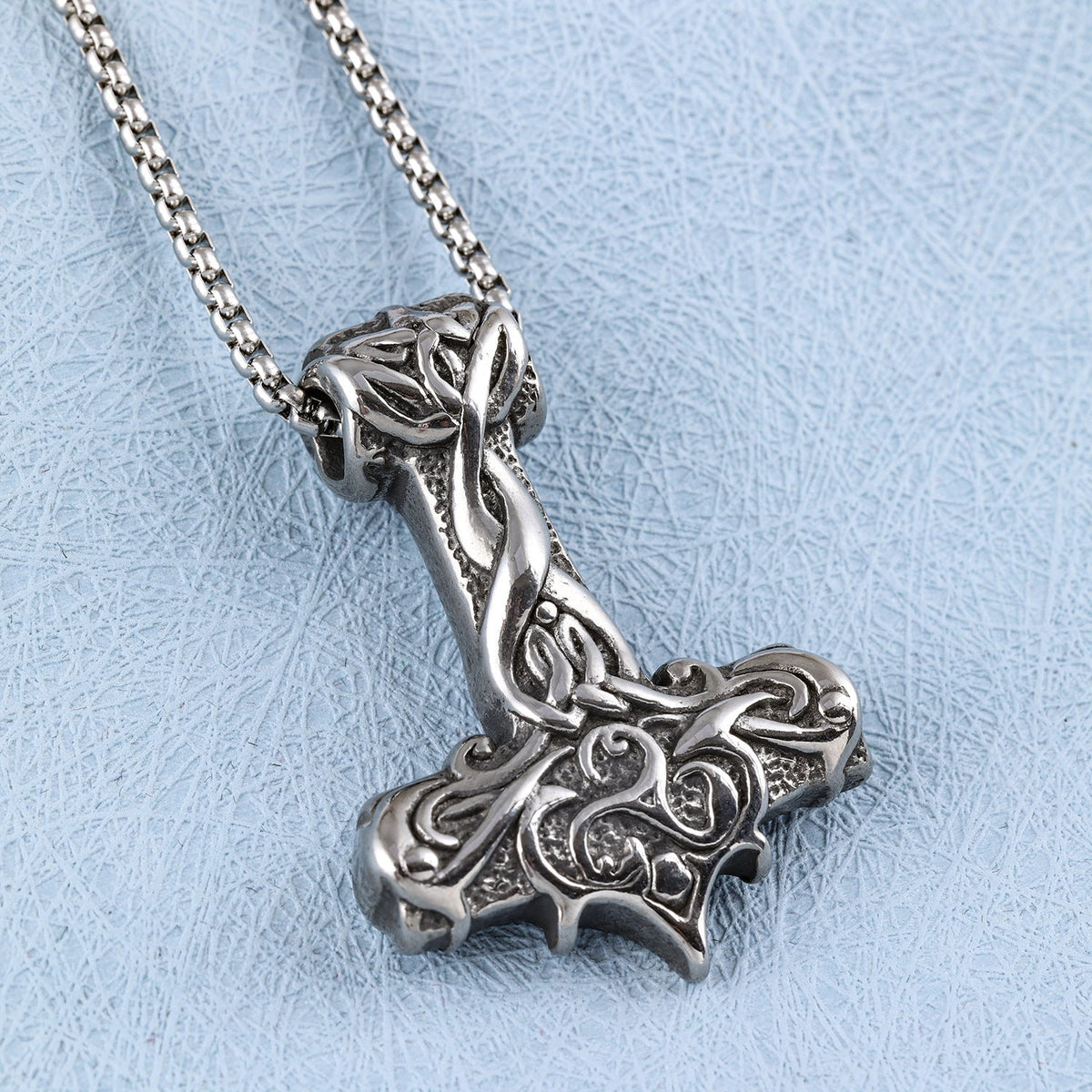 Viking mjolnir necklace - MERGE.DAY.1.FREESTYLE