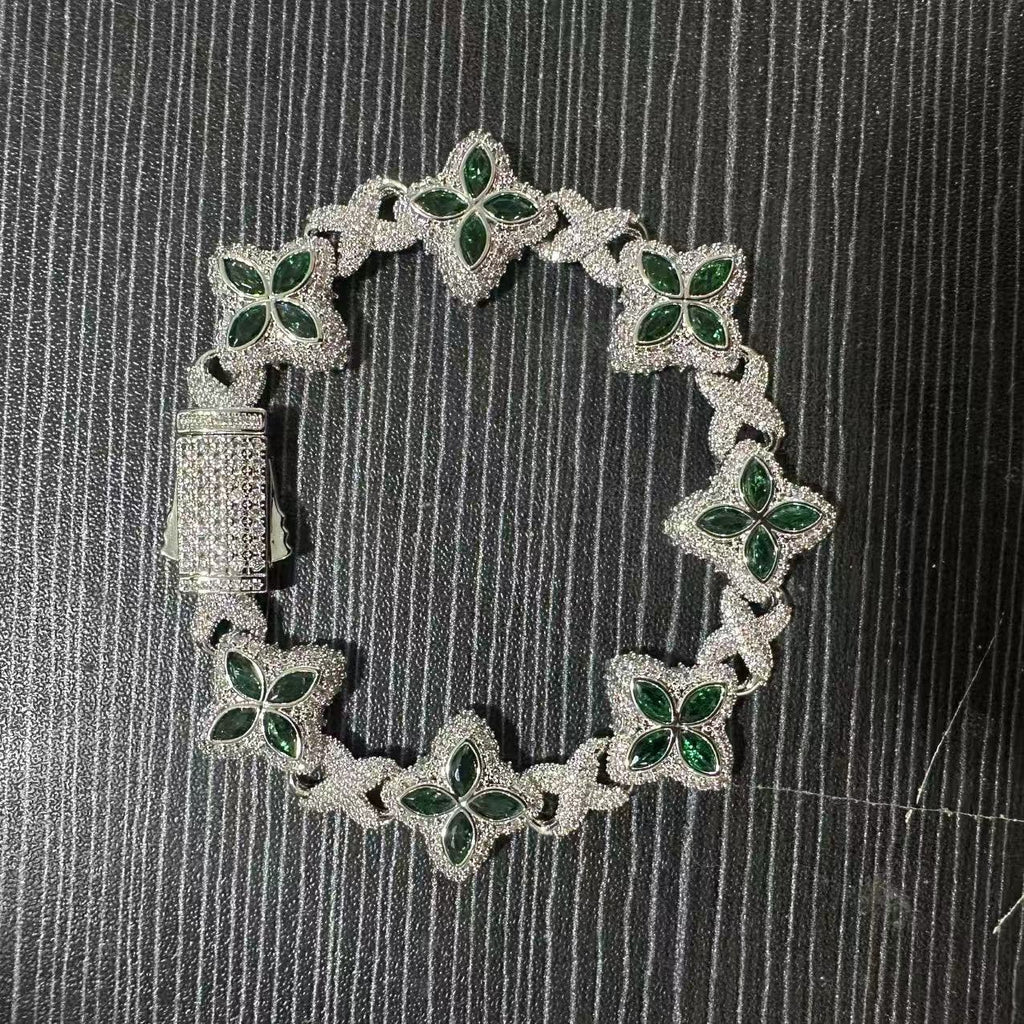 Hip-hop zircon colored infinite four-leaf clover bracelet - MERGE.DAY.1.FREESTYLE