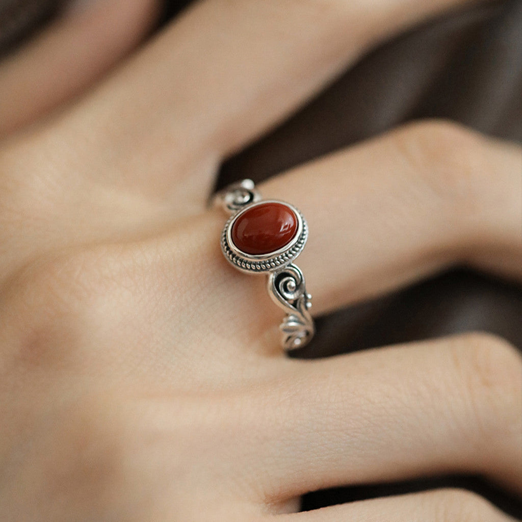 Egg-shaped red and green stone ring - MERGE.DAY.1.FREESTYLE