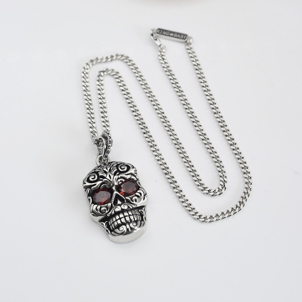 Retro Baroque garnet eye skull pendant - MERGE.DAY.1.FREESTYLE