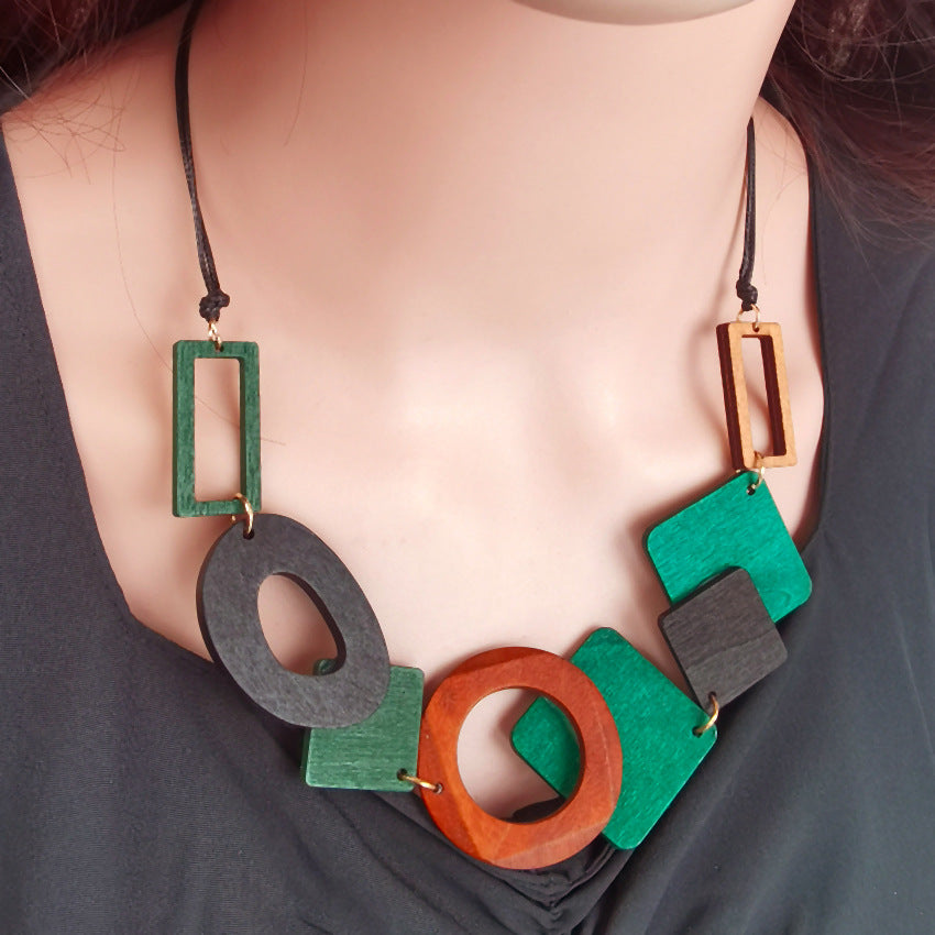 Retro geometric wooden bib necklace - MERGE.DAY.1.FREESTYLE