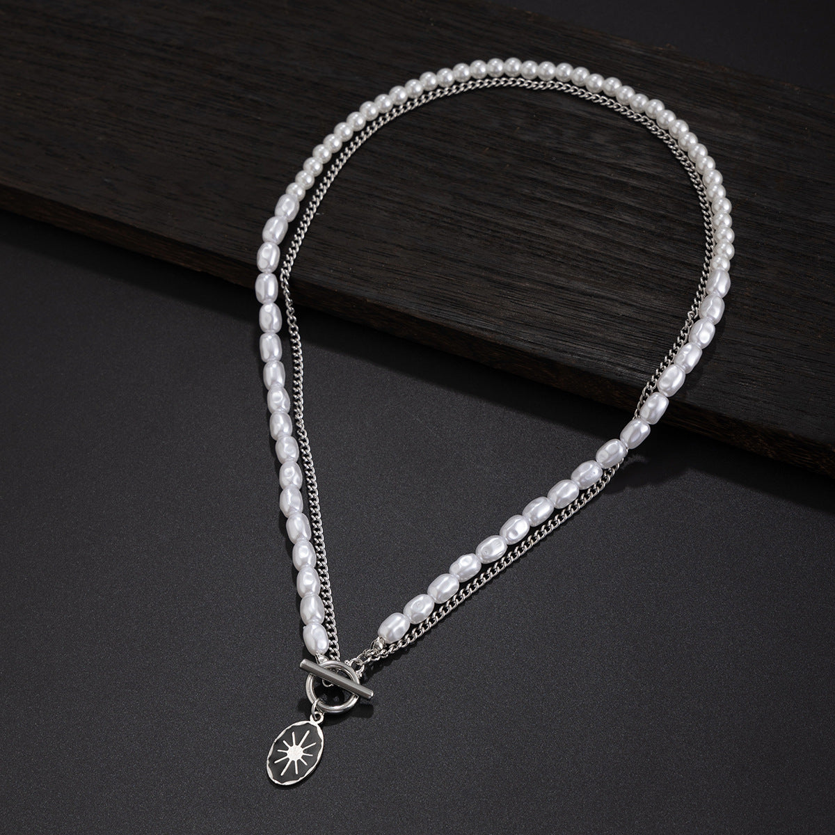 Oval sun OT buckle pearl necklace - MERGE.DAY.1.FREESTYLE
