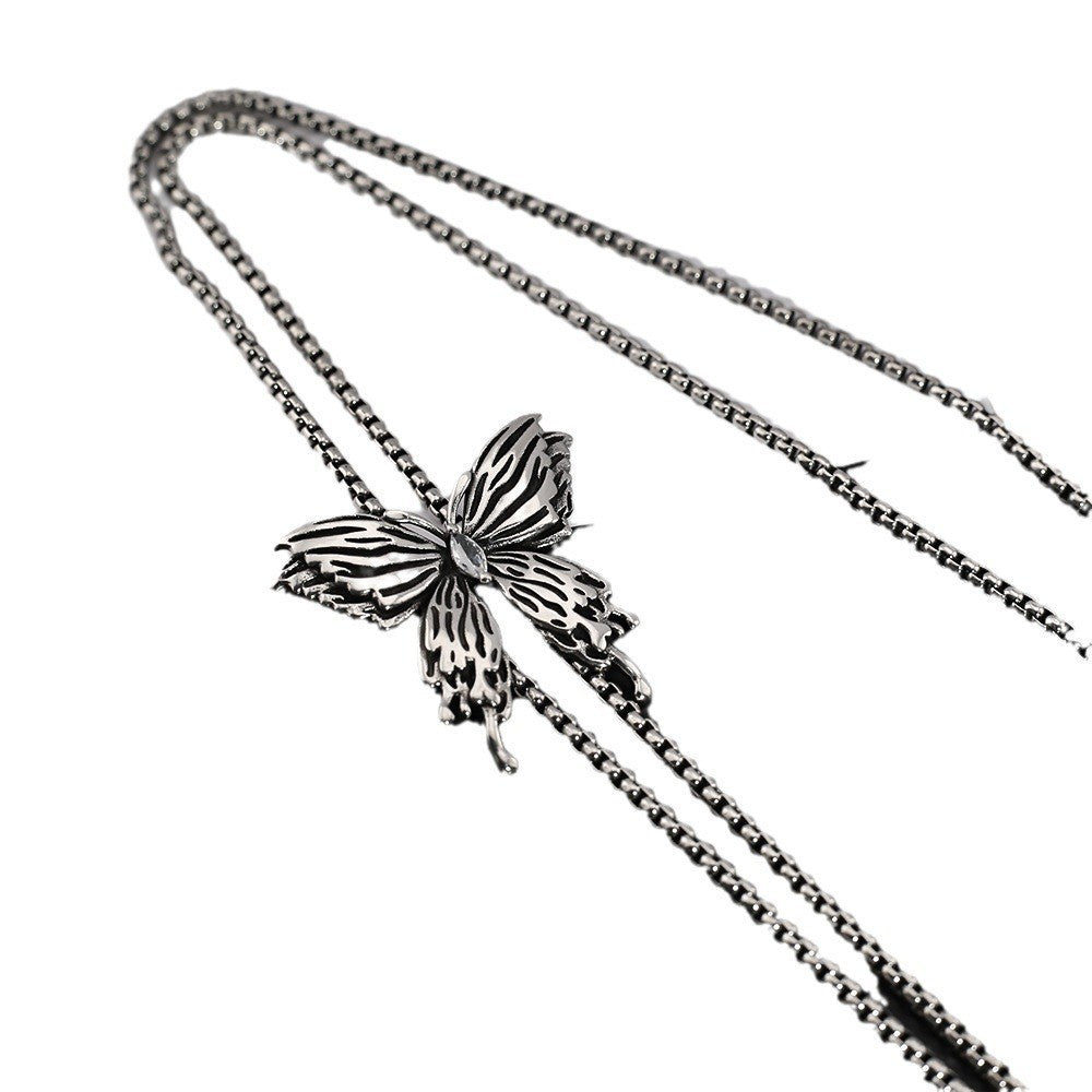 Retro diamond butterfly necklace - MERGE.DAY.1.FREESTYLE