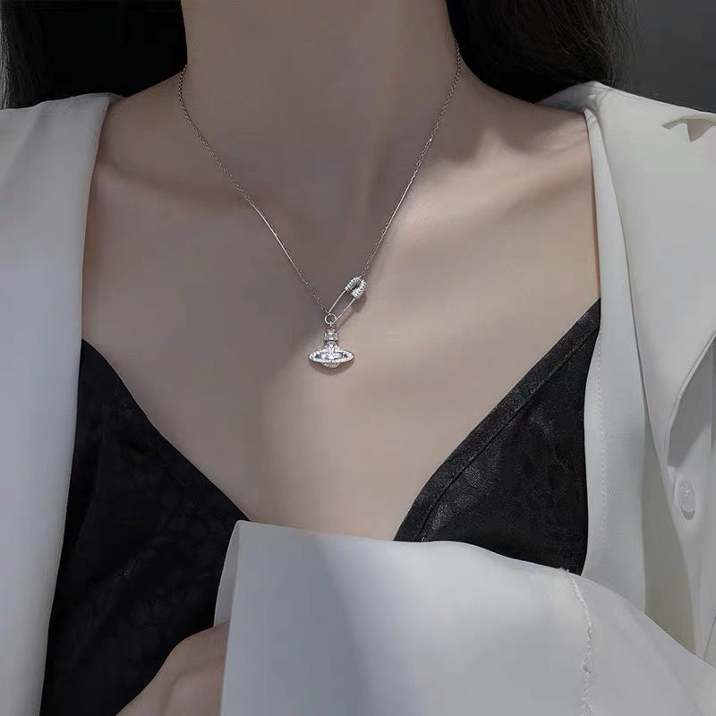 Saturn pin necklace women's paper clip clavicle chain - MERGE.DAY.1.FREESTYLE