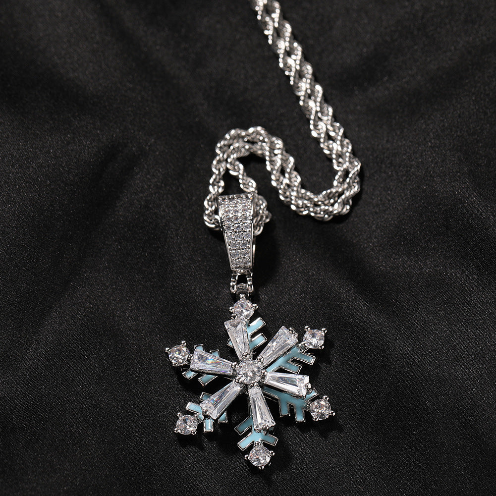 Winter rotating snowflake luminous oil drop pendant - MERGE.DAY.1.FREESTYLE