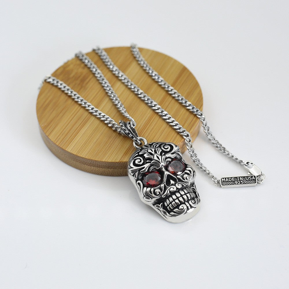 Retro Baroque garnet eye skull pendant - MERGE.DAY.1.FREESTYLE