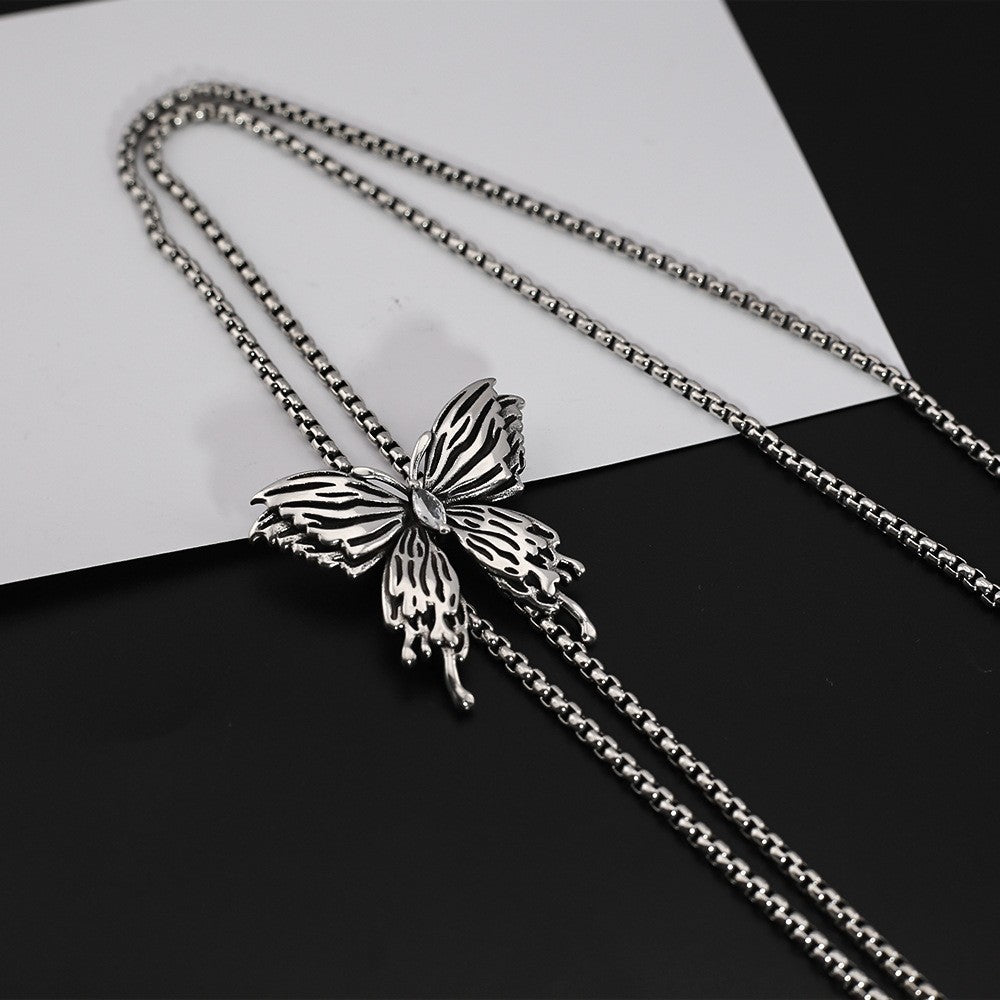 Retro diamond butterfly necklace - MERGE.DAY.1.FREESTYLE