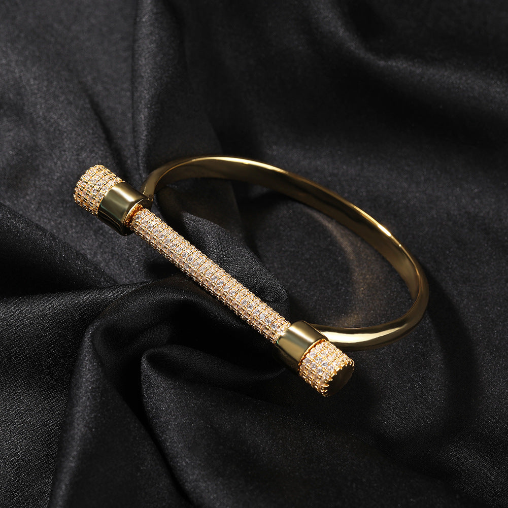 Horseshoe-shaped bracelets inlaid with zircon and diamonds - MERGE.DAY.1.FREESTYLE
