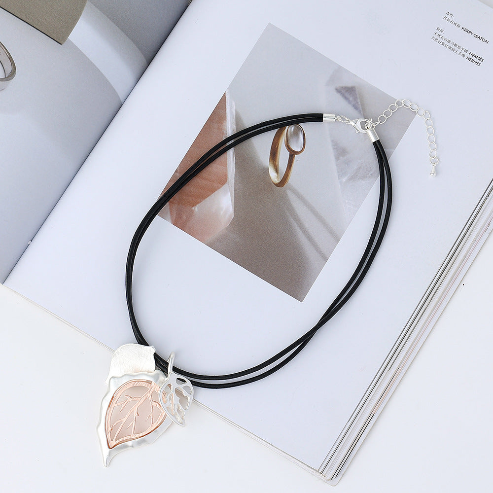 thnic Multi-Layer Clavicle Necklace - MERGE.DAY.1.FREESTYLE